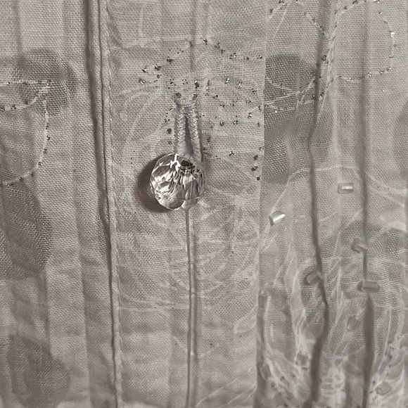 essentials - by Maggie. white with sheer polkadots and embroidered roses NWOT - Picture 6 of 12